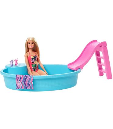 barbie-con-piscina-tobogan-y-accesorios