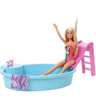 barbie-con-piscina-tobogan-y-accesorios