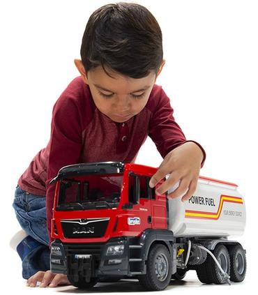 camion-cuba-man-petrol-max-bruder