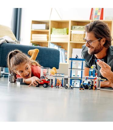 lego-60246-city-comisaria-de-policia