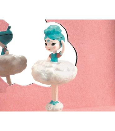 caja-de-musica-bailarina-en-el-escenario