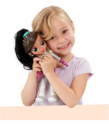 muneca-nella-canta-y-habla