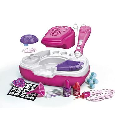 disena-tus-unas-deluxe