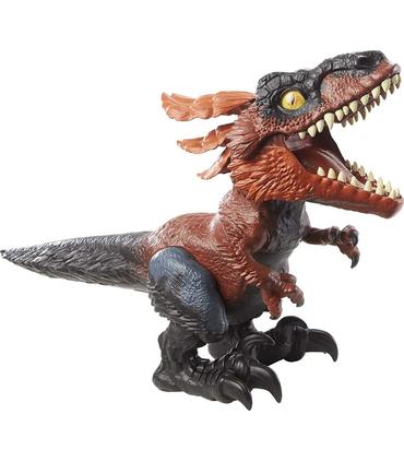 jw-dinosaurio-desenjaulado-en-llamas