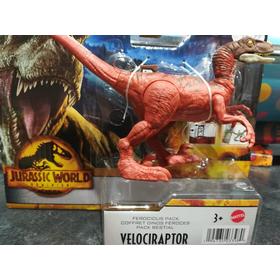 jurassic-world-ferocious-pack-velociraptor