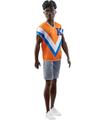 Ken Barbie Fashionista Afroamericano con Camiseta Deportiva