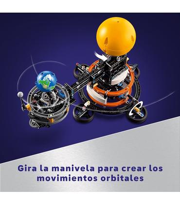 lego-42179-planeta-tierra-y-luna-en-orbita