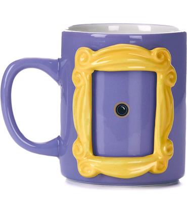 taza-desayuno-friends-marco-amarillo