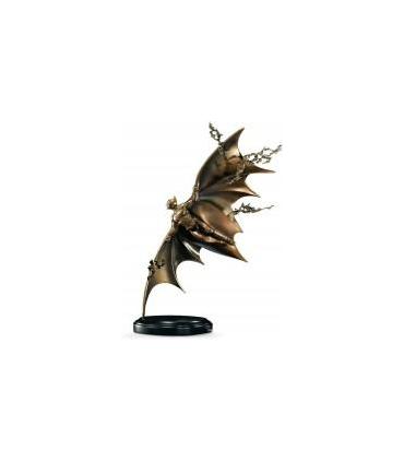 dc-batman-bronze-gliding-sculpture