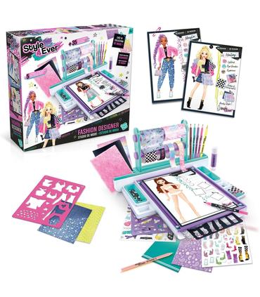 fashion-designer-studio