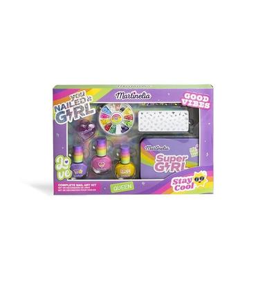 martinelia-super-girl-complete-nail-art