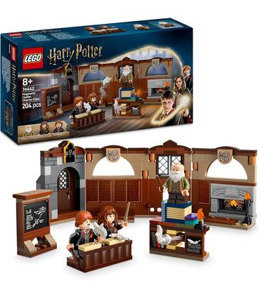 lego-76442-castillo-de-hogwarts-clase-de-encantamiento