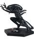 mega-statue-alien-vent-attack-xenomorph