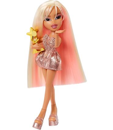bratz-celebrity-artist-doll-karol-g
