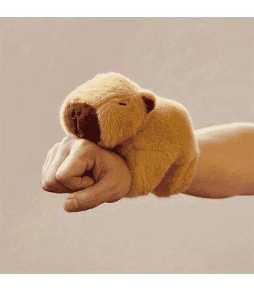 capybara-peliche-brazalete
