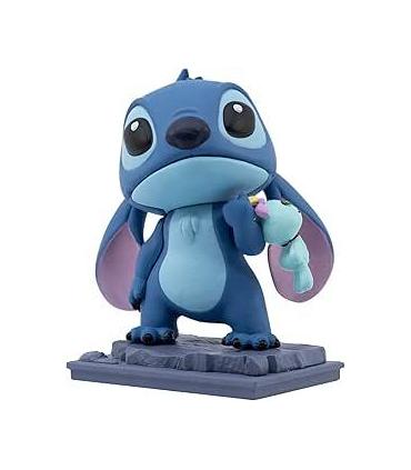 stitch-yume-hero-window-box-art-gall-standing-in-contrappo