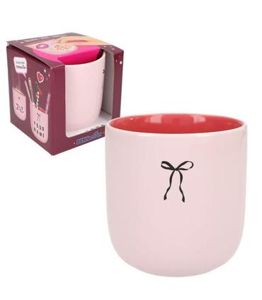 penfection-taza-con-motivos-lazo-y-corazon
